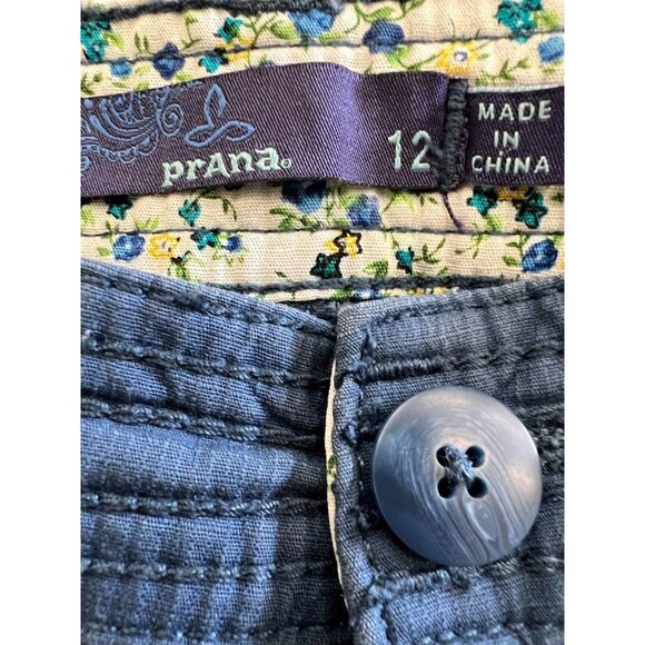 Prana Women's  Mari Mid-Rise Roll-Cuff Cargo Shorts -Navy- Size 12 - Picture 3 of 5
